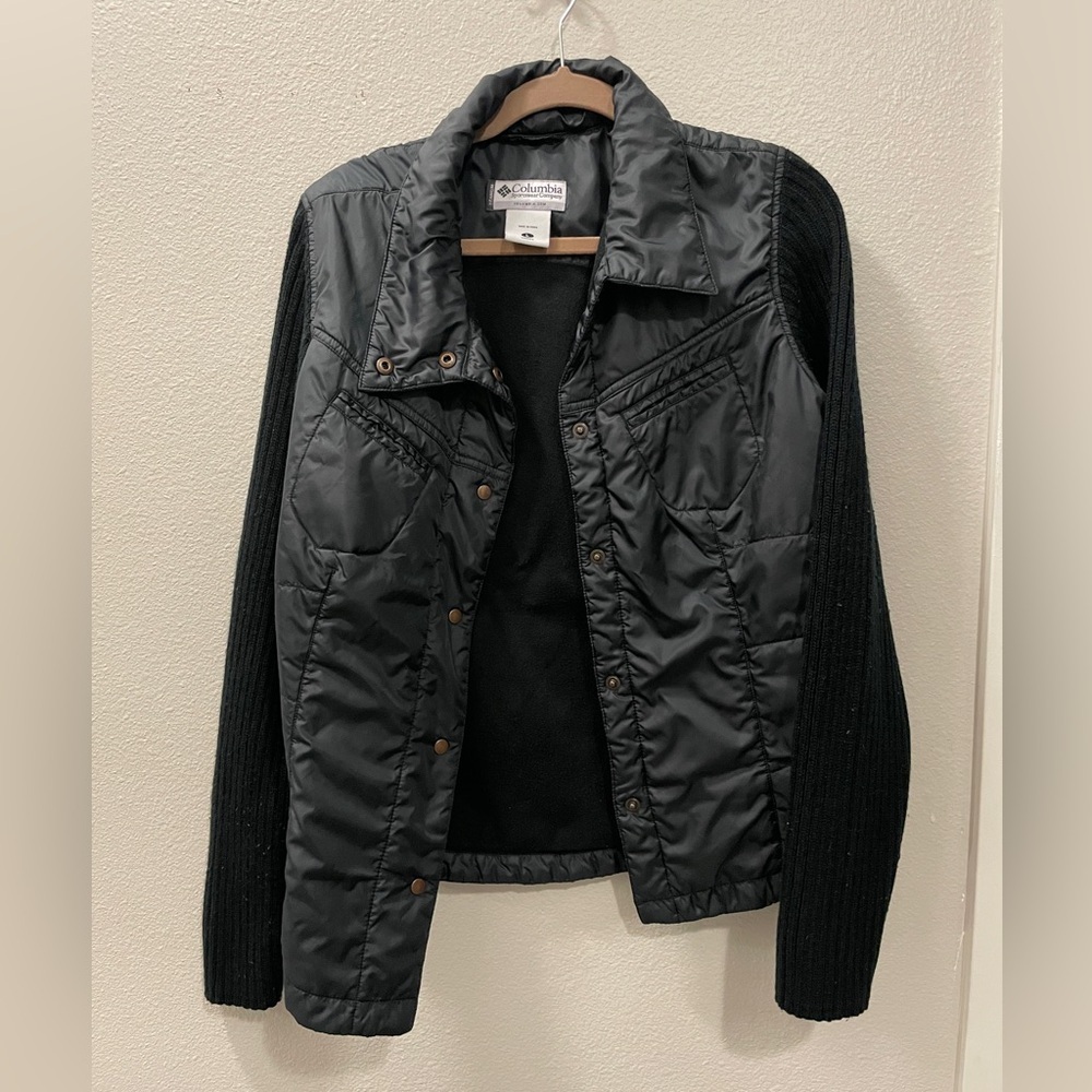 Columbia Women's Hybrid "Mix It Around" jacket/vest design